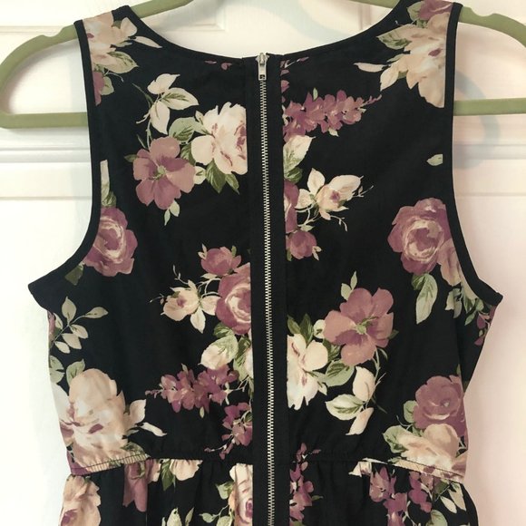 Purple and White Floral Print Dress - Picture 6 of 7